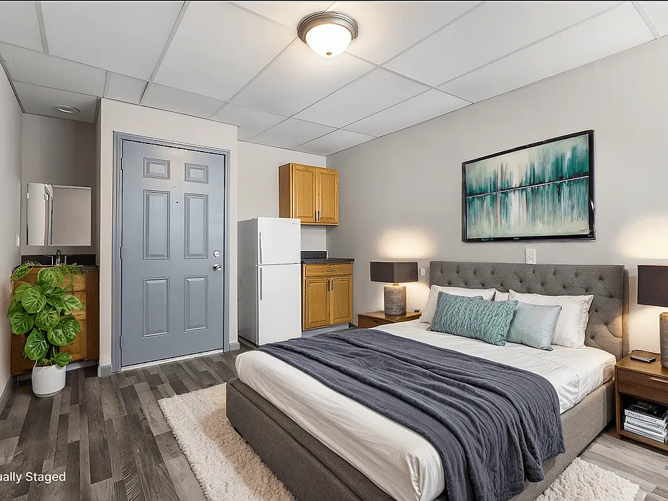 Campus Edge Apts
