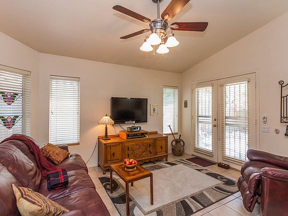 5th image of 3347 E Kelton Ln