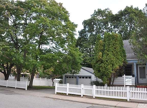 5th image of 361 Louis Ave