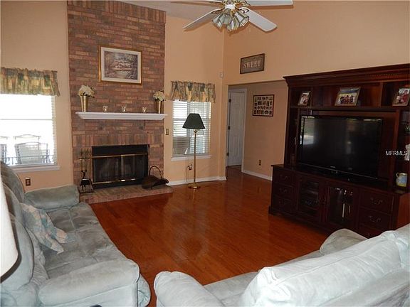 4th image of 765 W Pinewood Ct