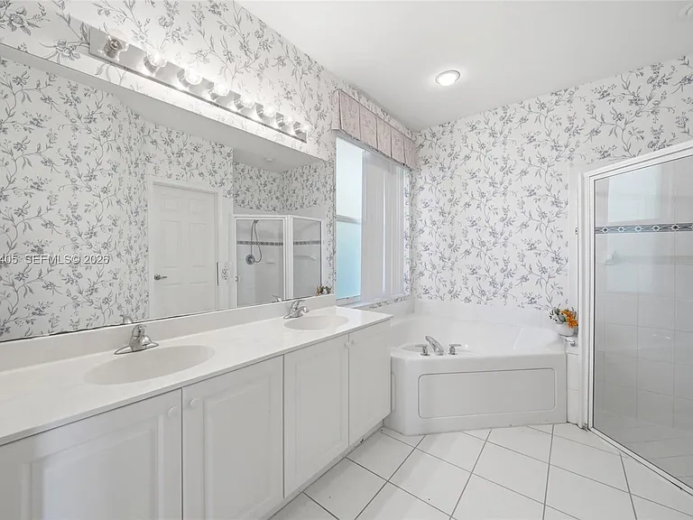 2513 Coral Trace Pl — Photo 24