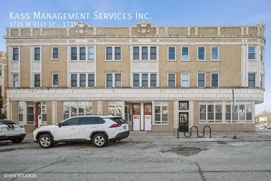 Building Photo - 1723-45 W 91st/9101-09 S Beverly