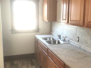 3621 Hartman Ave, Omaha, NE 68111