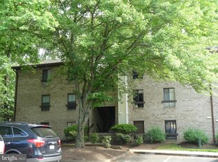 2220 Castle Rock Sq APT 1B, Reston, VA 20191