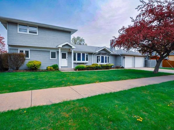 8049 S Neenah, Burbank, IL 60459