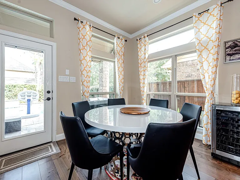 6 Camplight Ct — Photo 16