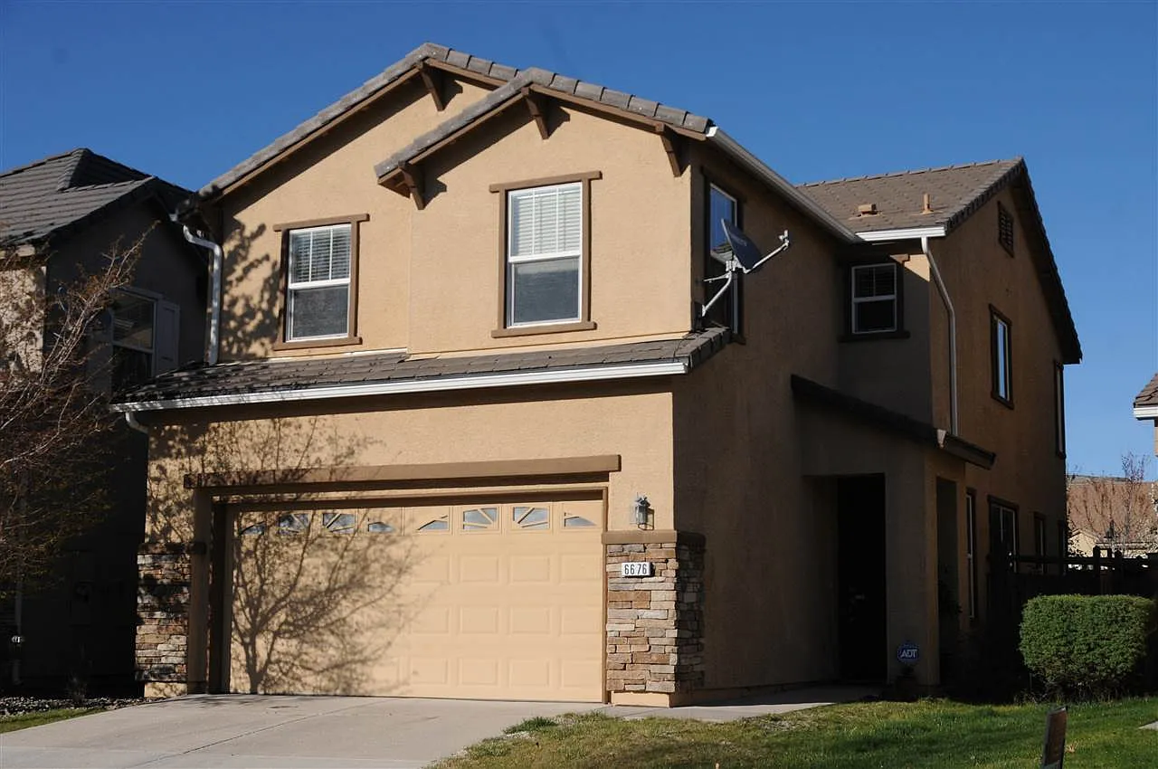 6676 Panther Creek Dr photo 1