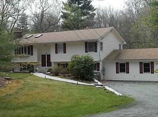 125 Pig Hill Rd, Coventry, RI 02816