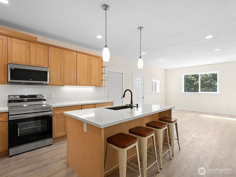 3rd image of 31904 I Street