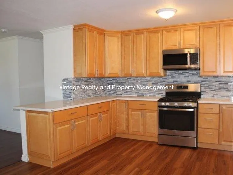 3142 Castellon Way — Photo 7