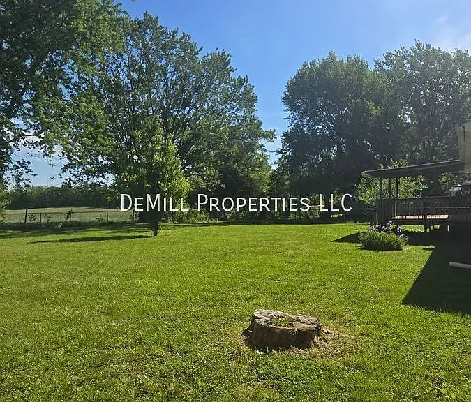 617 W Bluegrass Rd — Photo 4