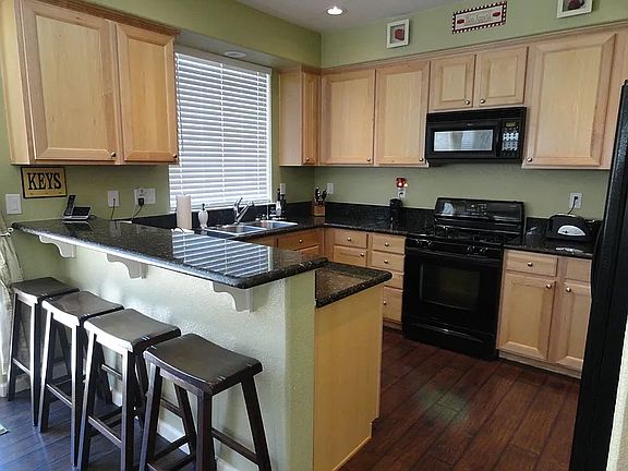 3rd image of 4024 Antinori Dr