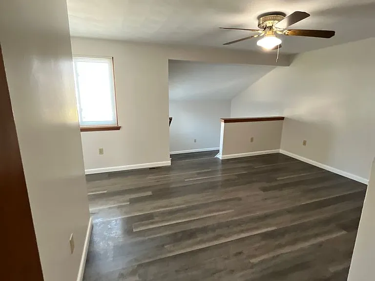 7468 Coachlight Ln — Photo 12