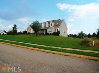 426 Brown Station Dr, Williamson, GA 30292