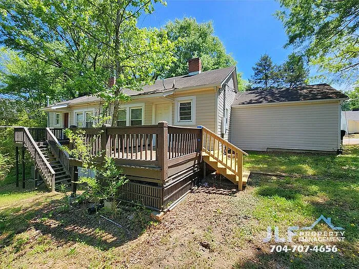 193 Hoover Ave NE — Photo 10