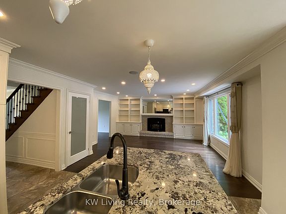 5th image of 3241 Shoreline Dr E