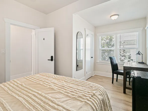 14 J St NE, Auburn, WA 98002