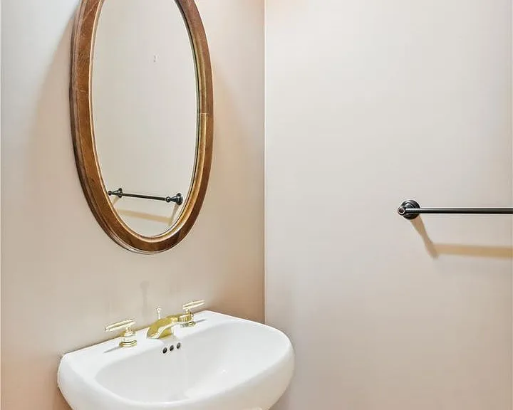 8931 Falls Farm Dr — Photo 21