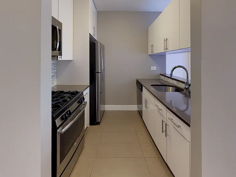 175 E 96th St #19-F — Photo 1