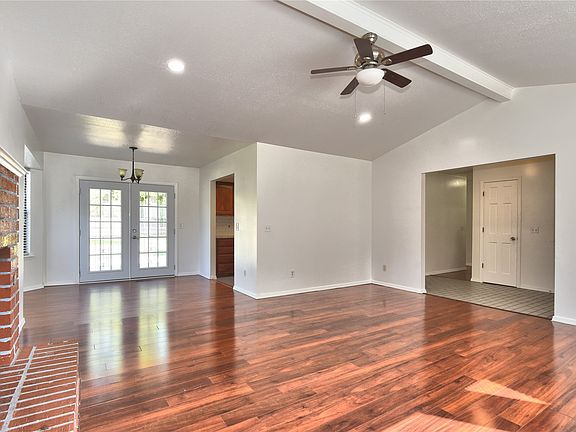 5th image of 1521 E 75th Ct