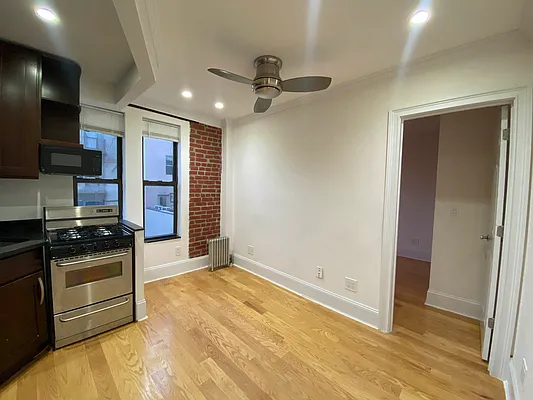 Rented by Corcoran | media 12