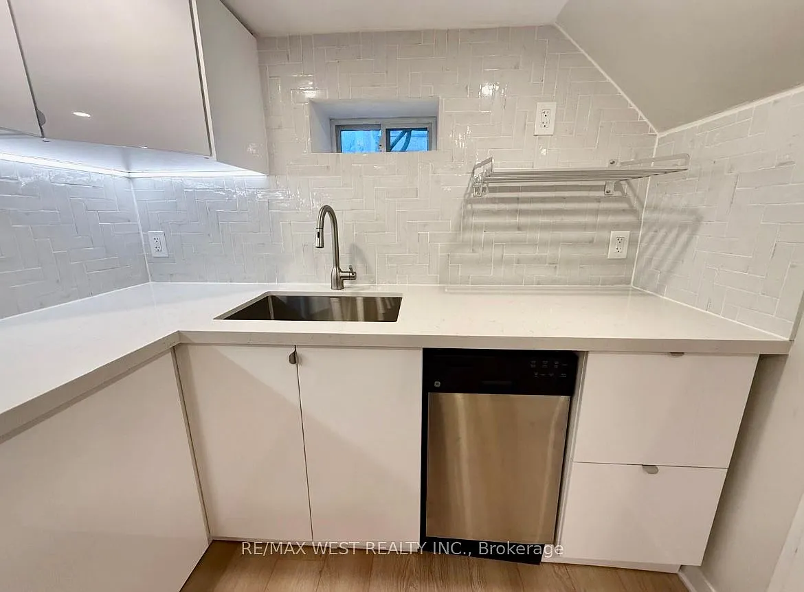 1 bed, $1,700 — Photo 3