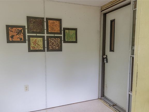 4th image of 1247 W 1st St