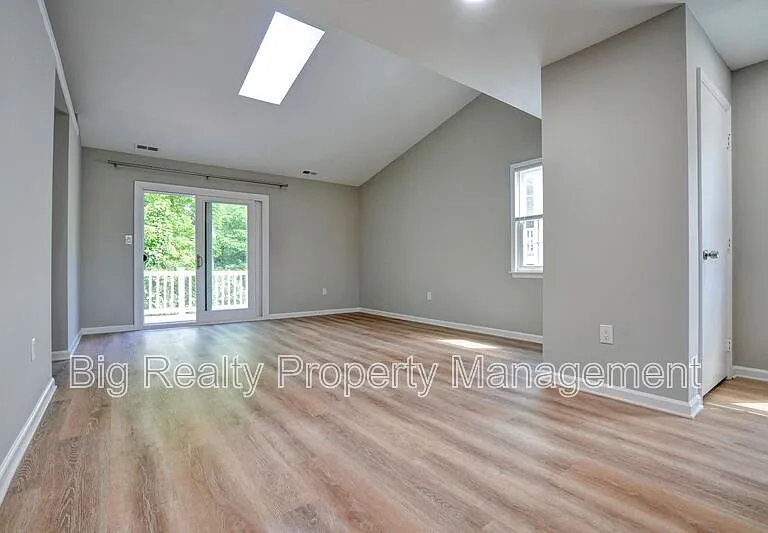 1732 Rosewood Ct — Photo 23