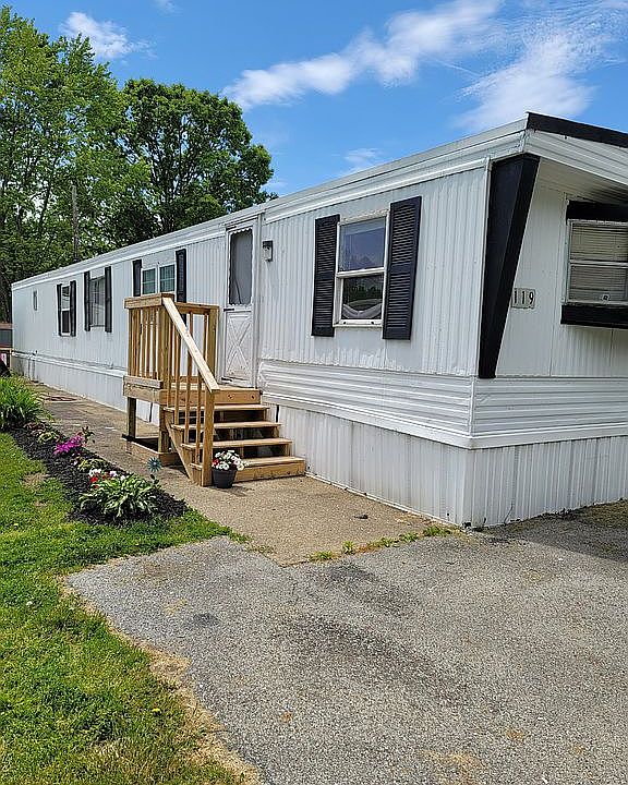 1st image of 119 Bennett Dr