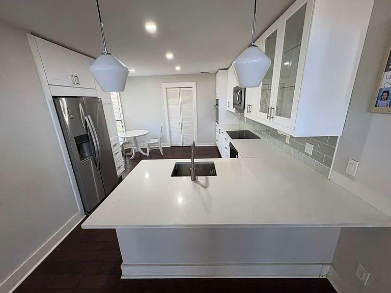 500 Holliday Ln — Photo 6