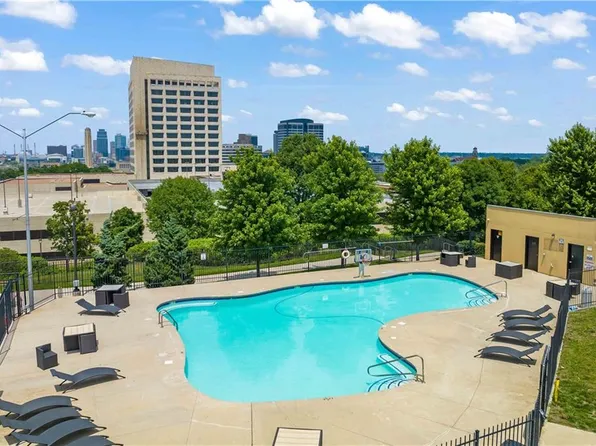 2933 Baltimore 101 Ave #101, Kansas City, MO 64108