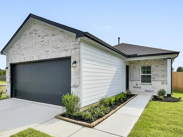 1992 Brookpointe Ln, Dayton, TX 77535