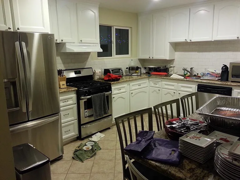 Eat in kitchen