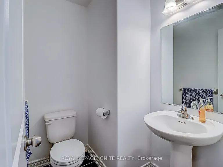 931 Broadway Blvd — Photo 10