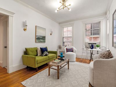 70 Phillips St APT 3, Boston, MA, 02114