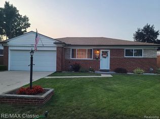 2367 Edwin Dr, Warren, MI