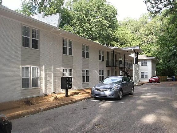 2nd image of 216 N Hollywood St #4
