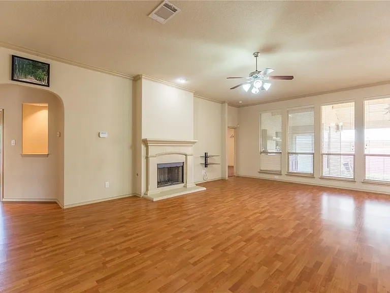 3003 Belmont Ct — Photo 7