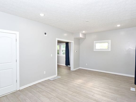 5th image of 4110 E 10th St