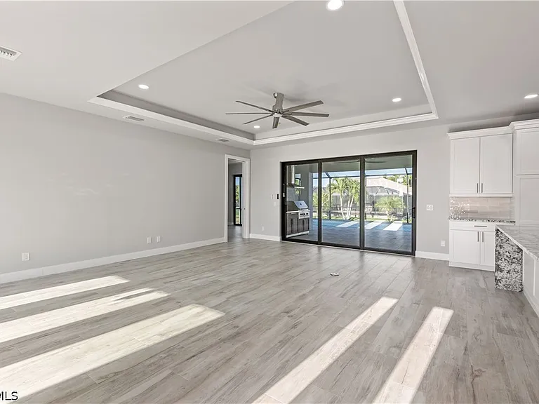 3311 Surfside Blvd — Photo 4
