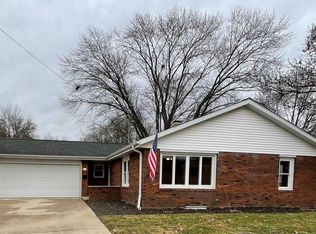 318 E Main St, Odon, IN 47562