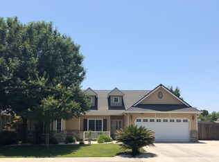 1597 Vineyard Pl, Hanford, CA 93230