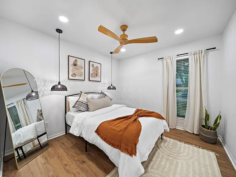 610 Acapulco Village Dr — Photo 14