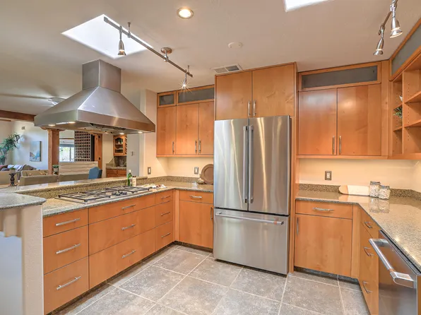 88 Lena Ct, Corrales, NM 87048