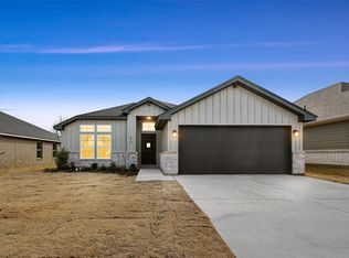 417 Rose Ave, Cleburne, TX 76033