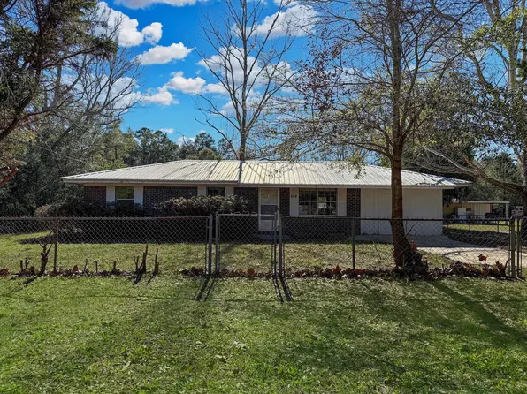 210 Sidney Ave, Defuniak Springs, FL 32433