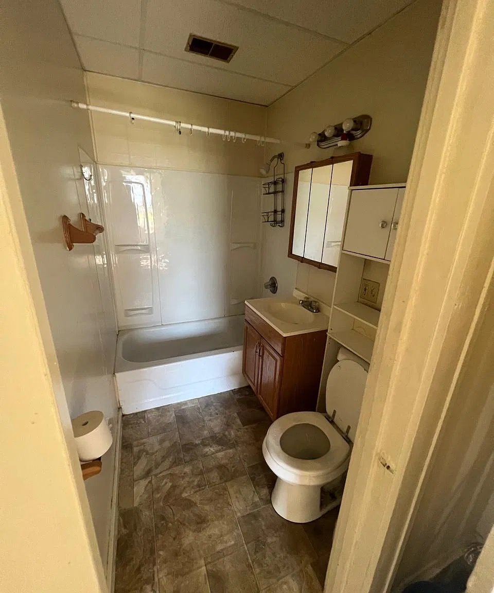 1 bed, $950 — Photo 2