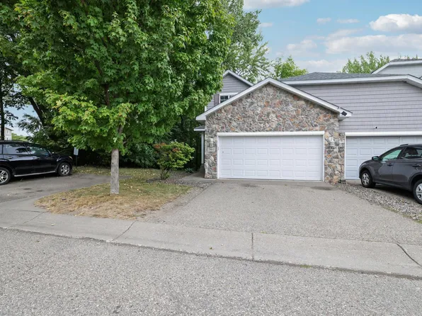 2461 Williams Dr, Burnsville, MN 55337