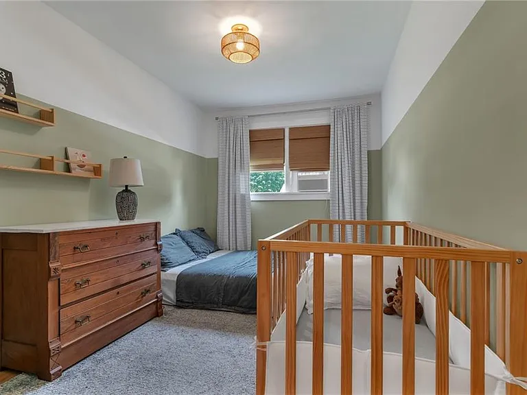 19 Sherwood Rd — Photo 22