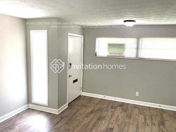 3rd image of 4633 Waverly Ln